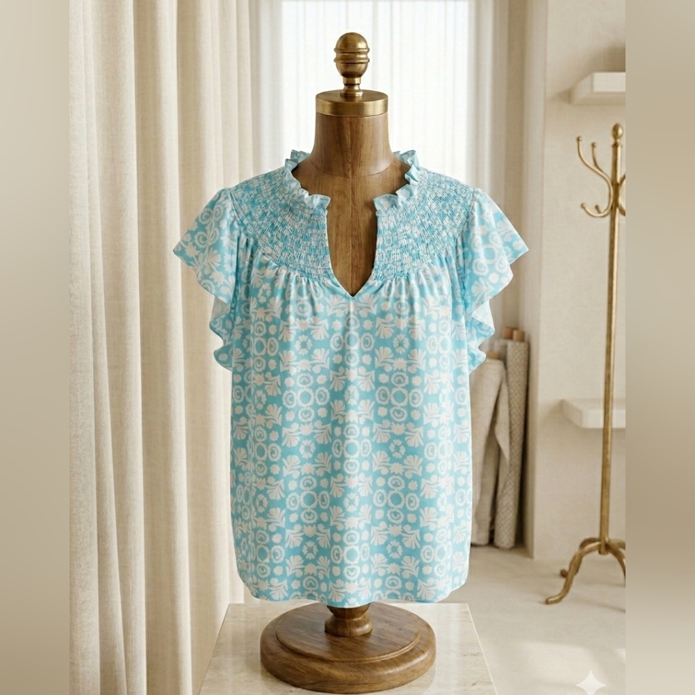 Ann Taylor Turquoise & White Printed Flutter Sleeve Blouse – XXL